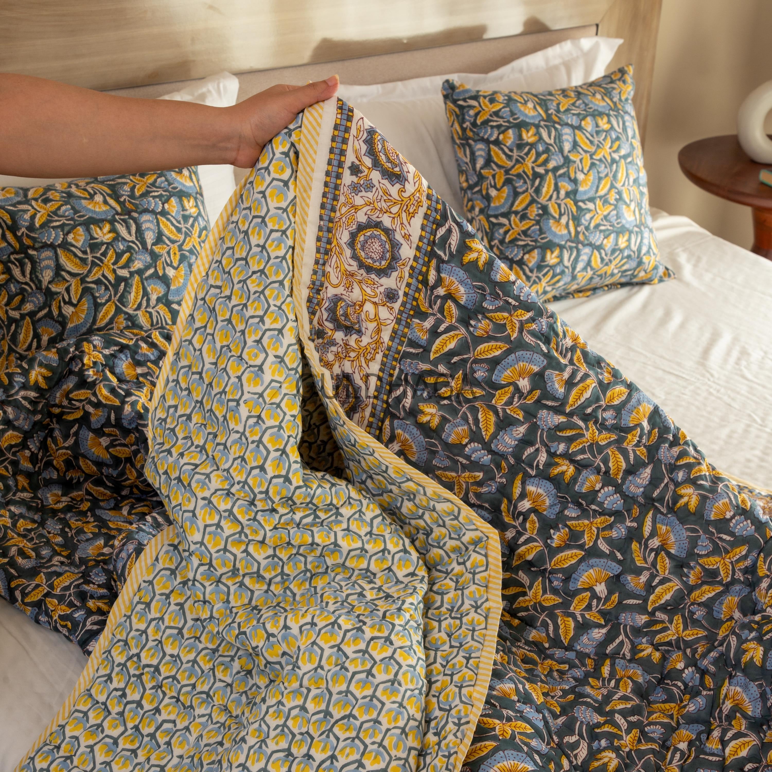 Golden Daisy Meadow Block Printed 100% Pure Cotton Cloth Quilted Throw Blanket Cover for Couch and Bed Lap Bedding Coverlet Oversized Quilt