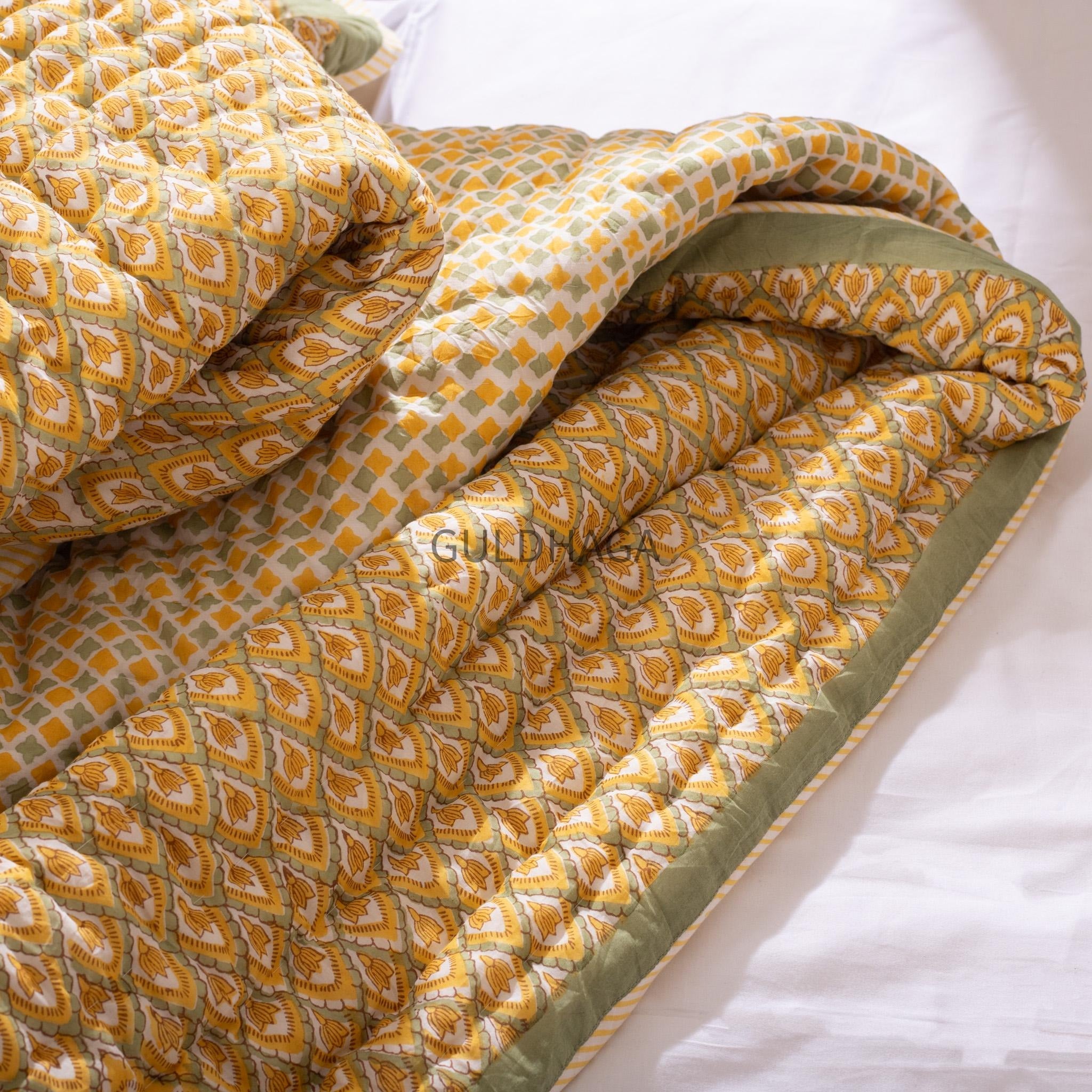Comforter Quilt Hand Block Printed 100% Pure Cotton Cloth Quilted Throw Blanket Cover for Couch and Bed Lap Bedding Coverlet Oversized Quilt
