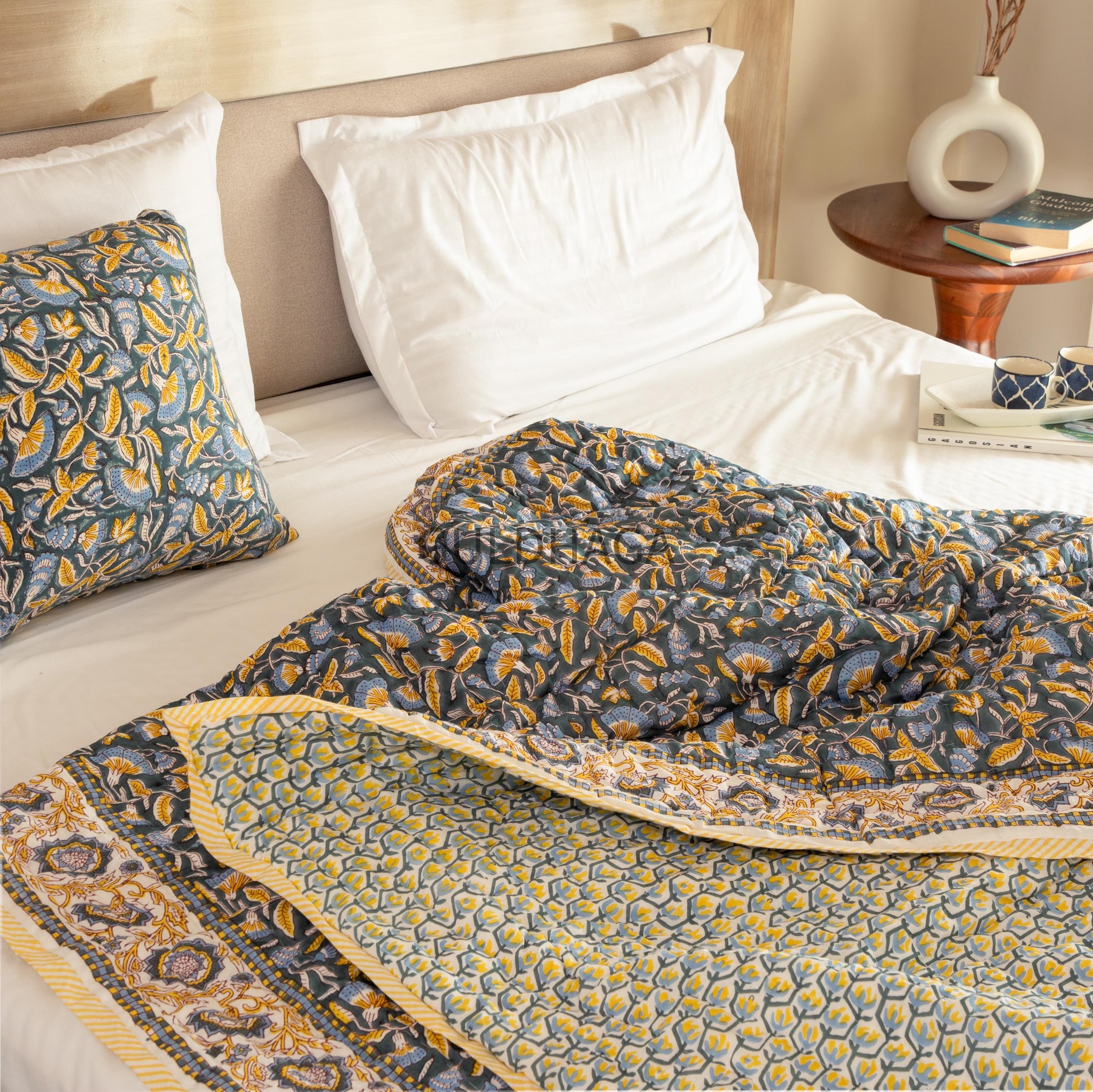 Golden Daisy Meadow Block Printed 100% Pure Cotton Cloth Quilted Throw Blanket Cover for Couch and Bed Lap Bedding Coverlet Oversized Quilt