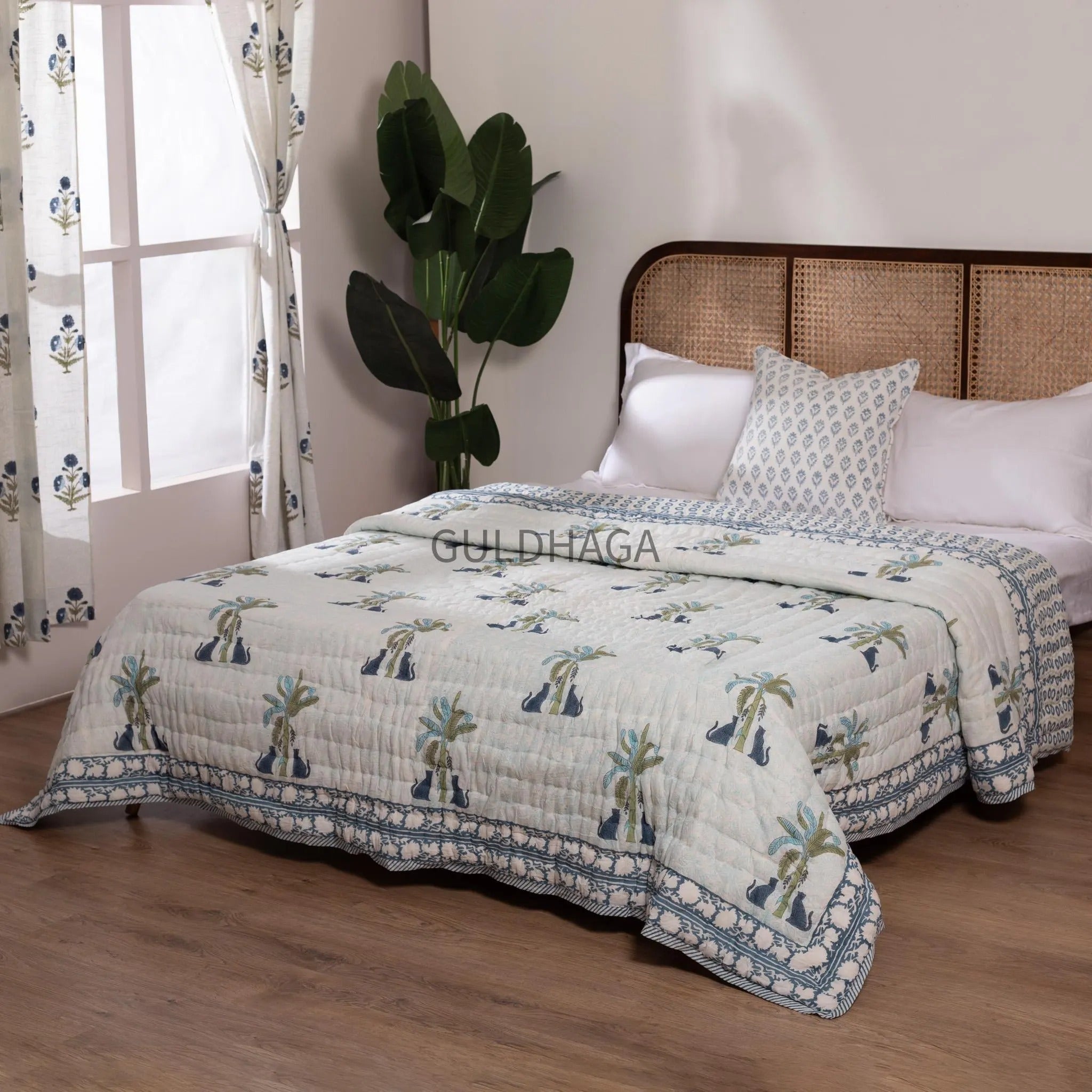 Blue palm and leopard Block Print Cotton Quilt, Floral Cotton Bedding, Handmade Indian Boho Quilt, Reversible Bedspread for Twin&Queen Beds